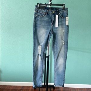 Lala Anthony Women's Blue ( Dust) Distressed Jeans Size 10/31 Style (W-2)